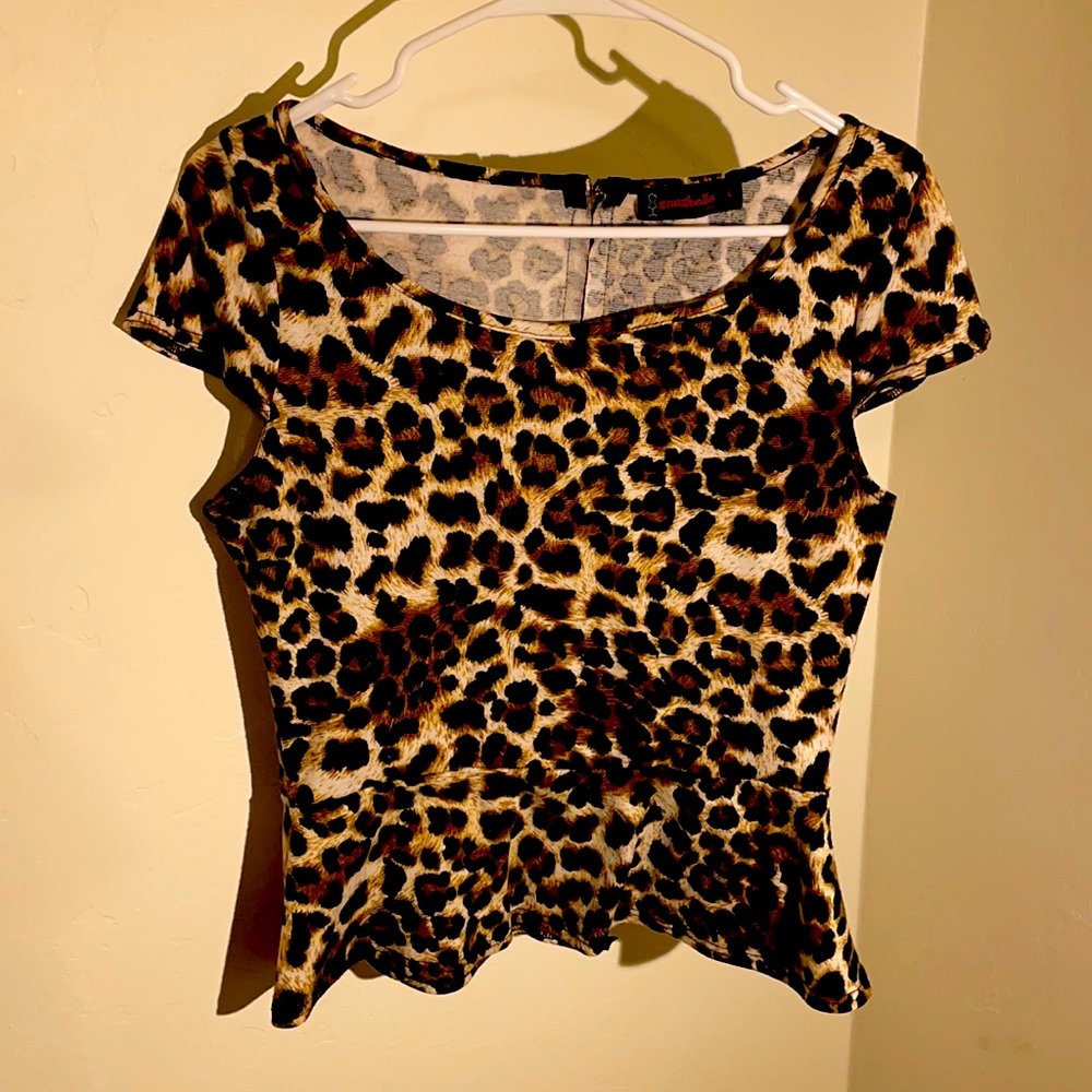 Annabelle Leopard top size L